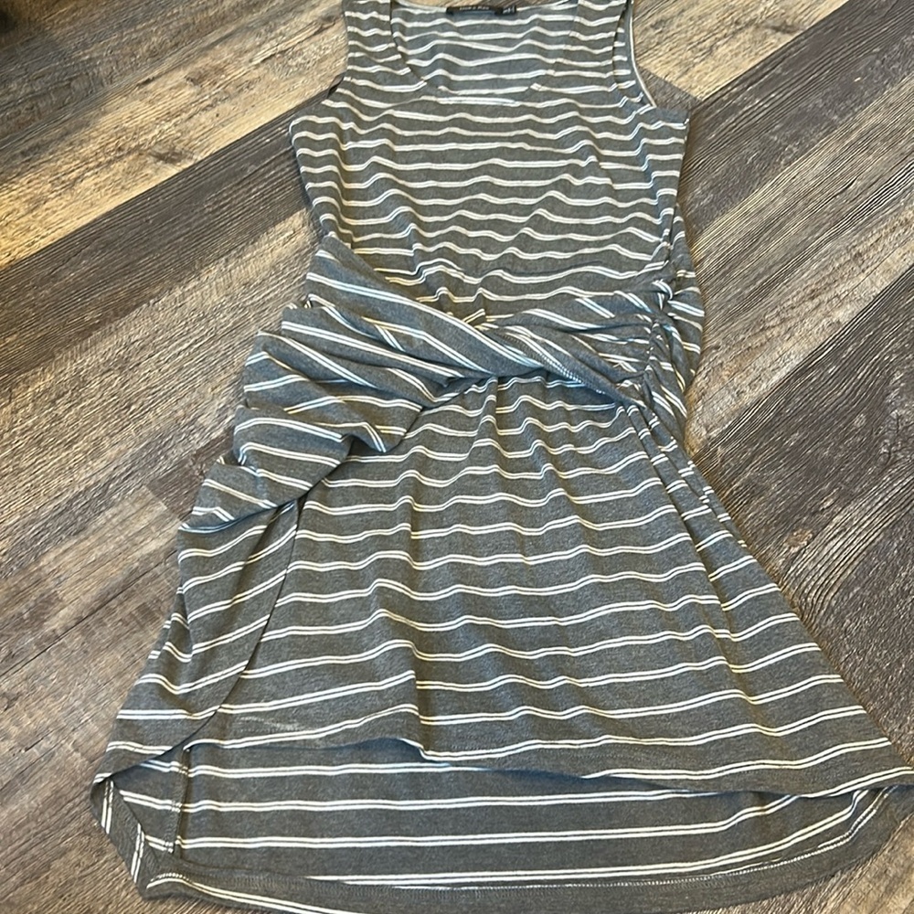 Doe and Rae small dress - Picture 2 of 7